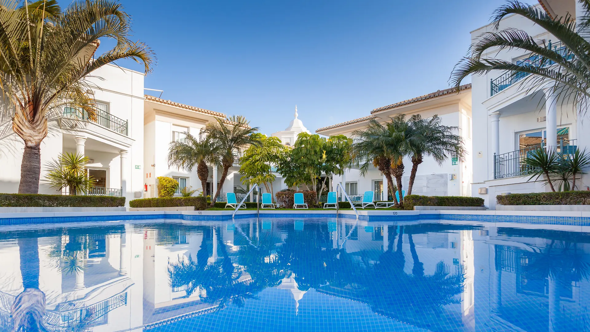 Apartamentos Marina Turquesa Nerja Apartman